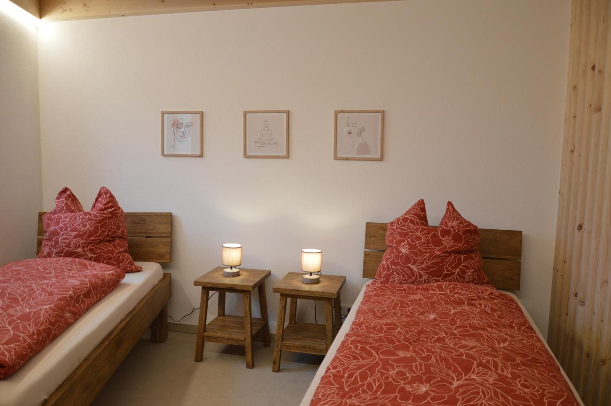 Ferienwohnung, 1-zimmer, 1-3 Personen, 31 Qm, Mit Balkon, In Ruhige Lage, Direkt An Der Aach