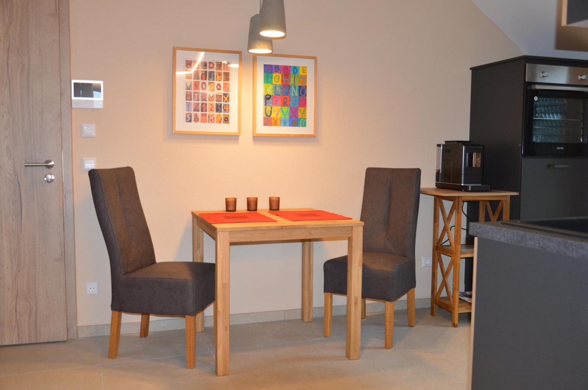 Ferienwohnung, 1-zimmer, 1-3 Personen, 31 Qm, Mit Balkon, In Ruhige Lage, Direkt An Der Aach Apartamento