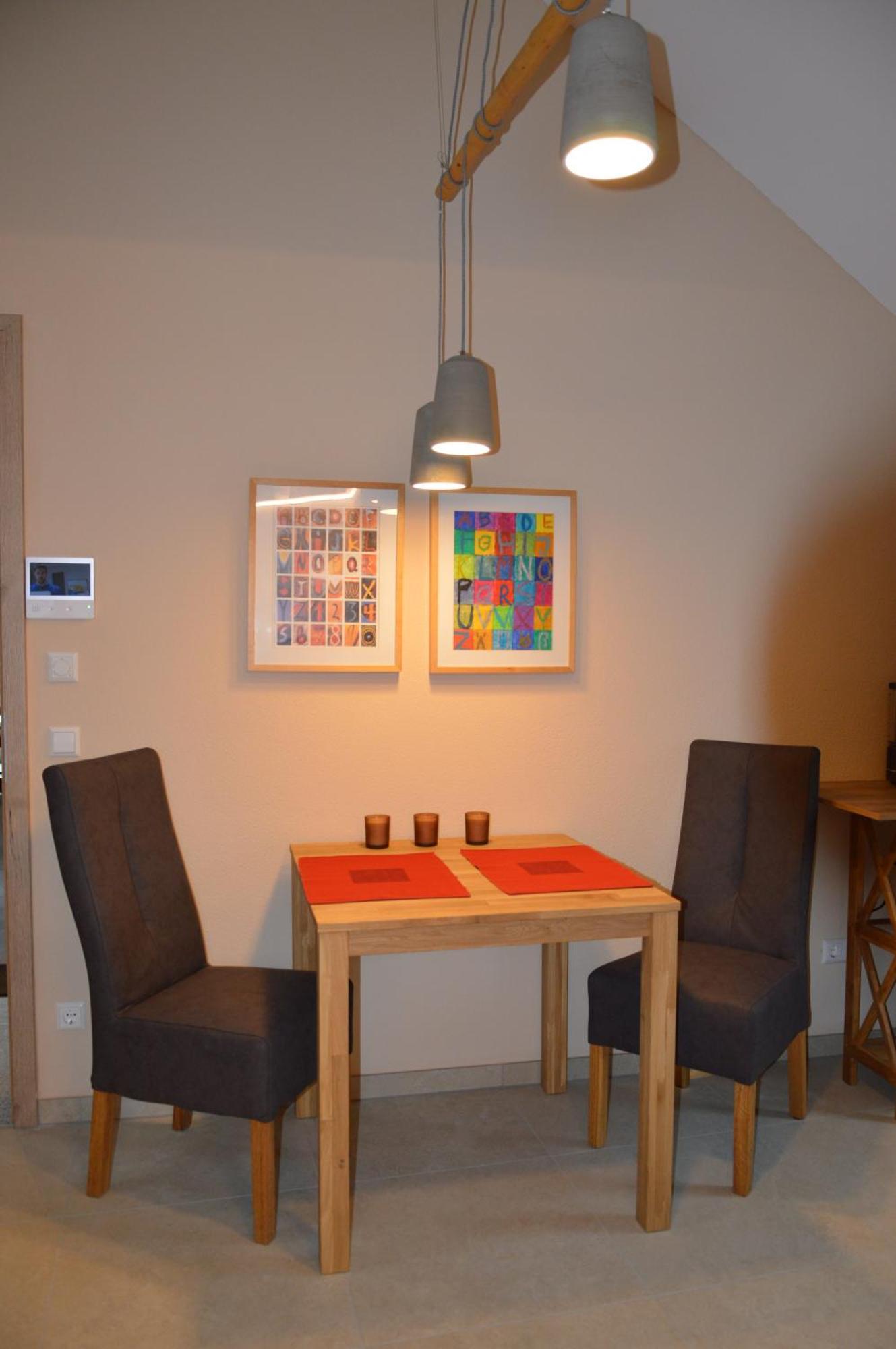 Ferienwohnung, 1-zimmer, 1-3 Personen, 31 Qm, Mit Balkon, In Ruhige Lage, Direkt An Der Aach Apartment *