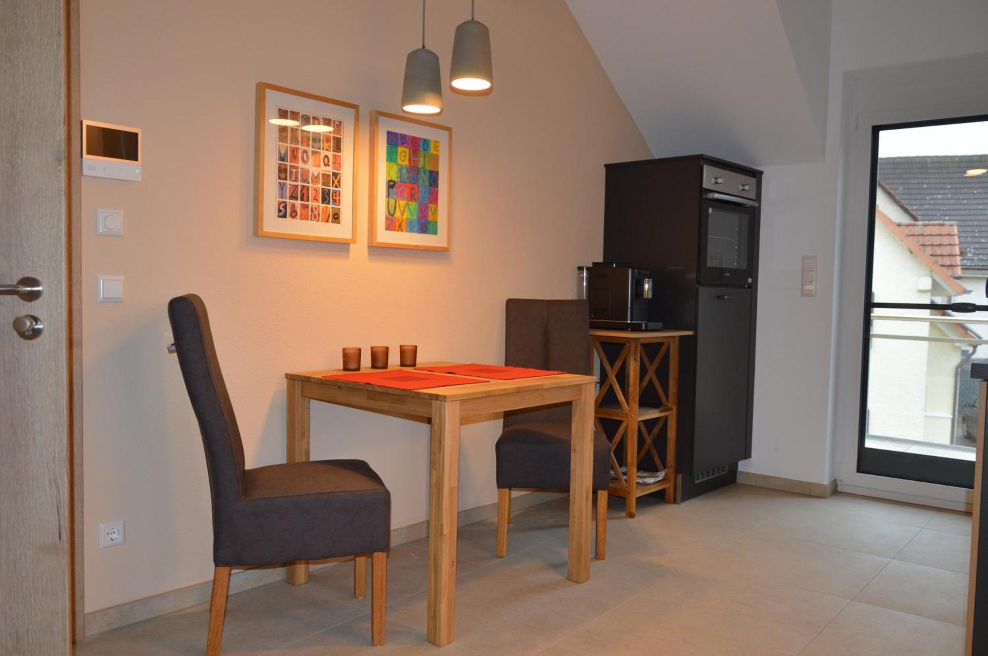 Ferienwohnung, 1-zimmer, 1-3 Personen, 31 Qm, Mit Balkon, In Ruhige Lage, Direkt An Der Aach Apartamento *