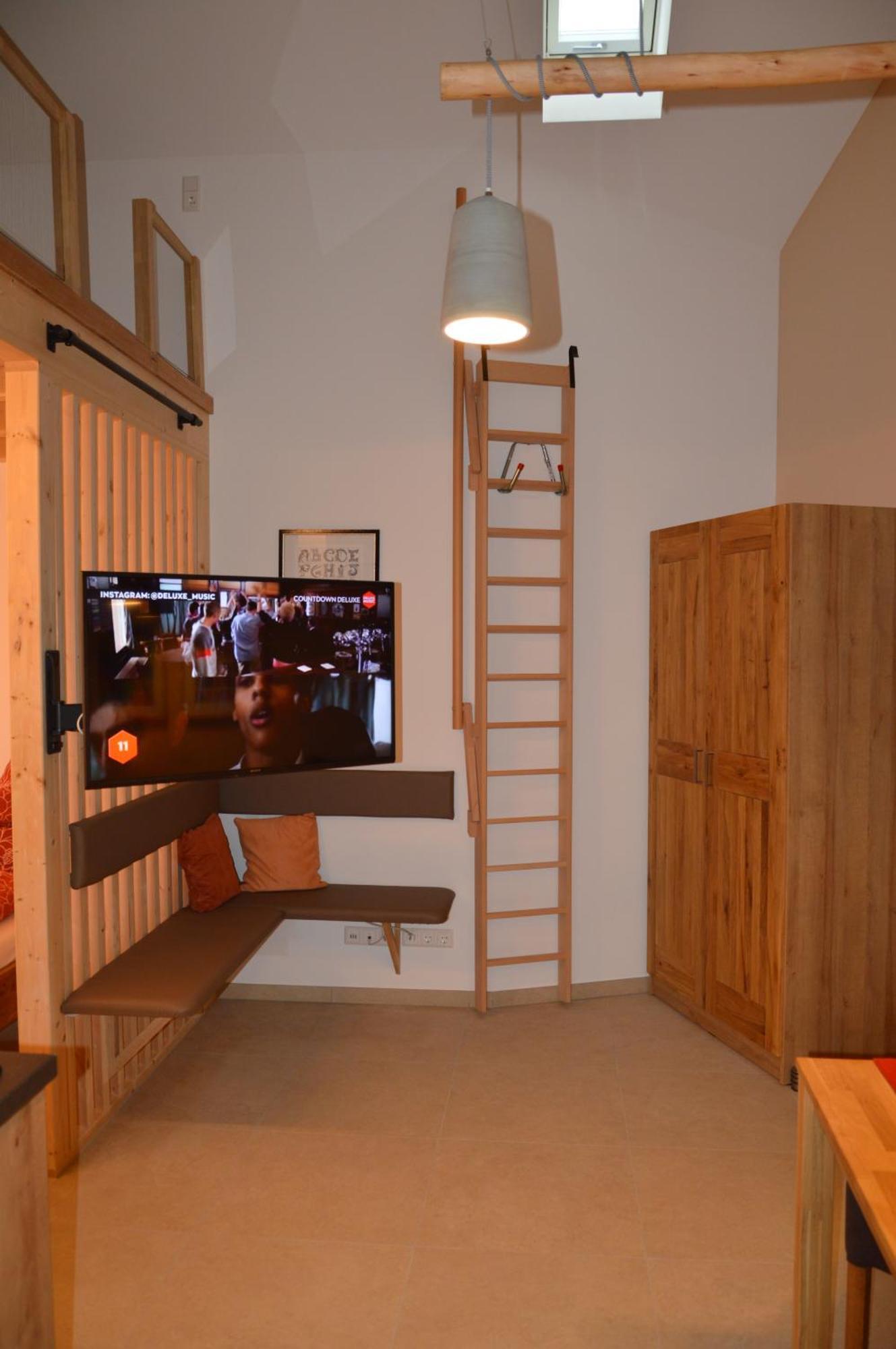 Ferienwohnung, 1-zimmer, 1-3 Personen, 31 Qm, Mit Balkon, In Ruhige Lage, Direkt An Der Aach Apartment *