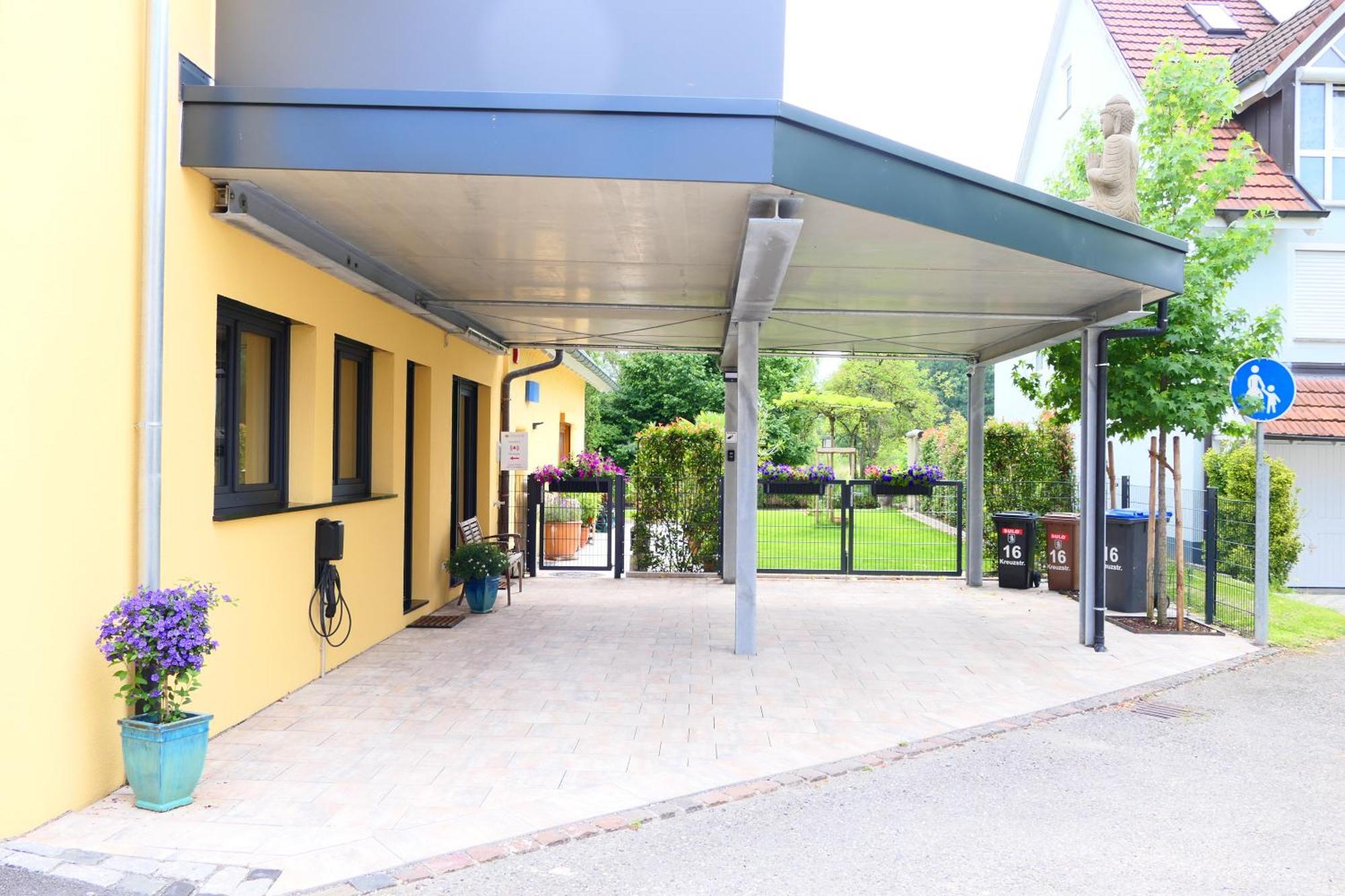 Ferienwohnung, 1-zimmer, 1-3 Personen, 31 Qm, Mit Balkon, In Ruhige Lage, Direkt An Der Aach